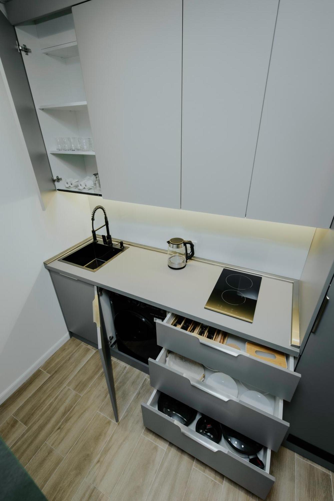 Luxury Inn Grand Residences Тбилиси Экстерьер фото