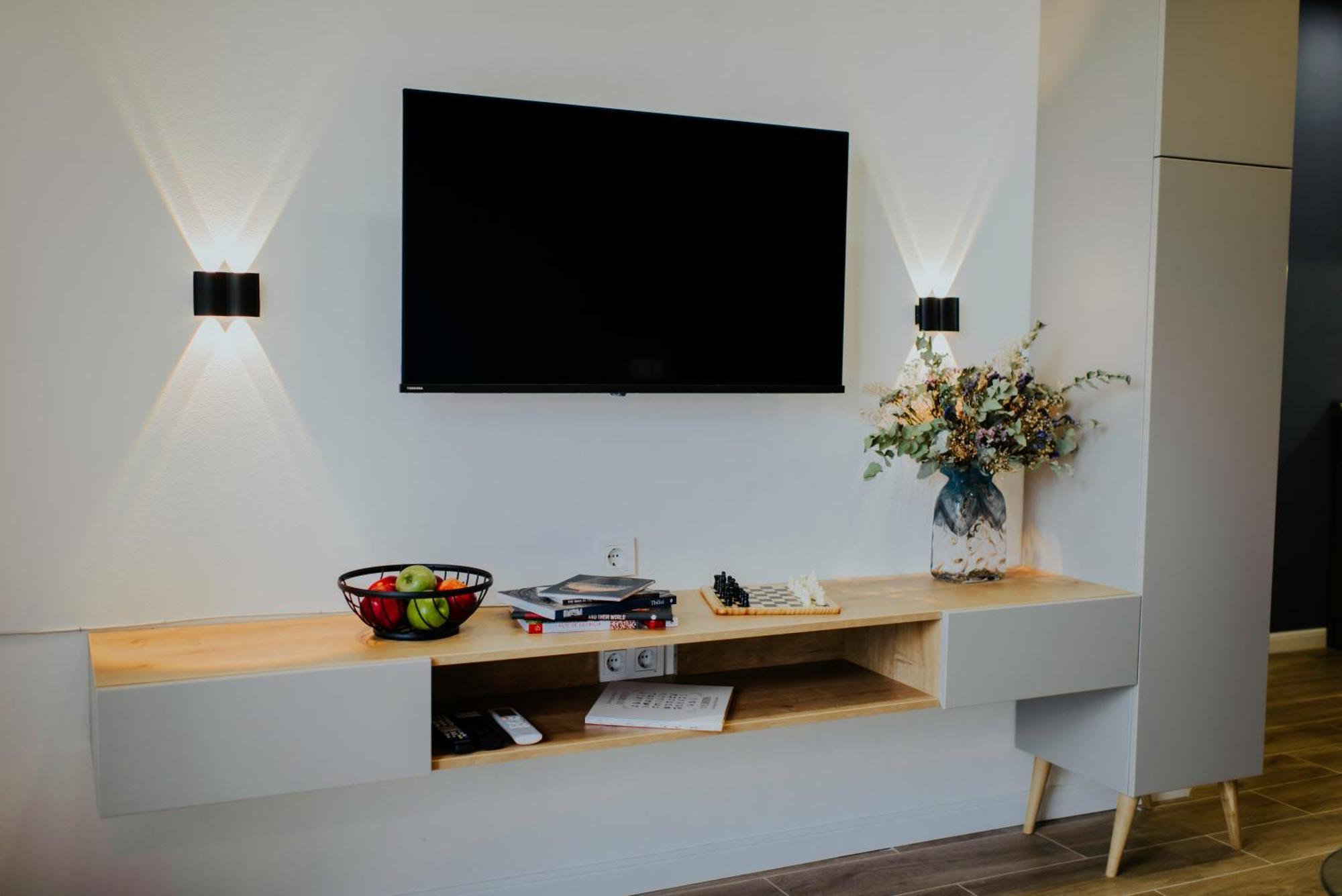 Luxury Inn Grand Residences Тбилиси Экстерьер фото